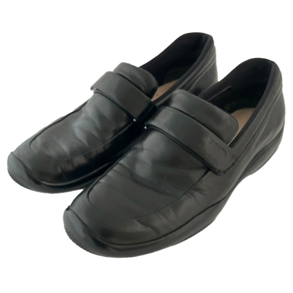 Prada Vintage Linea Rossa Leather Shoes - Size 39 US MENS Size 6- 6 1/2